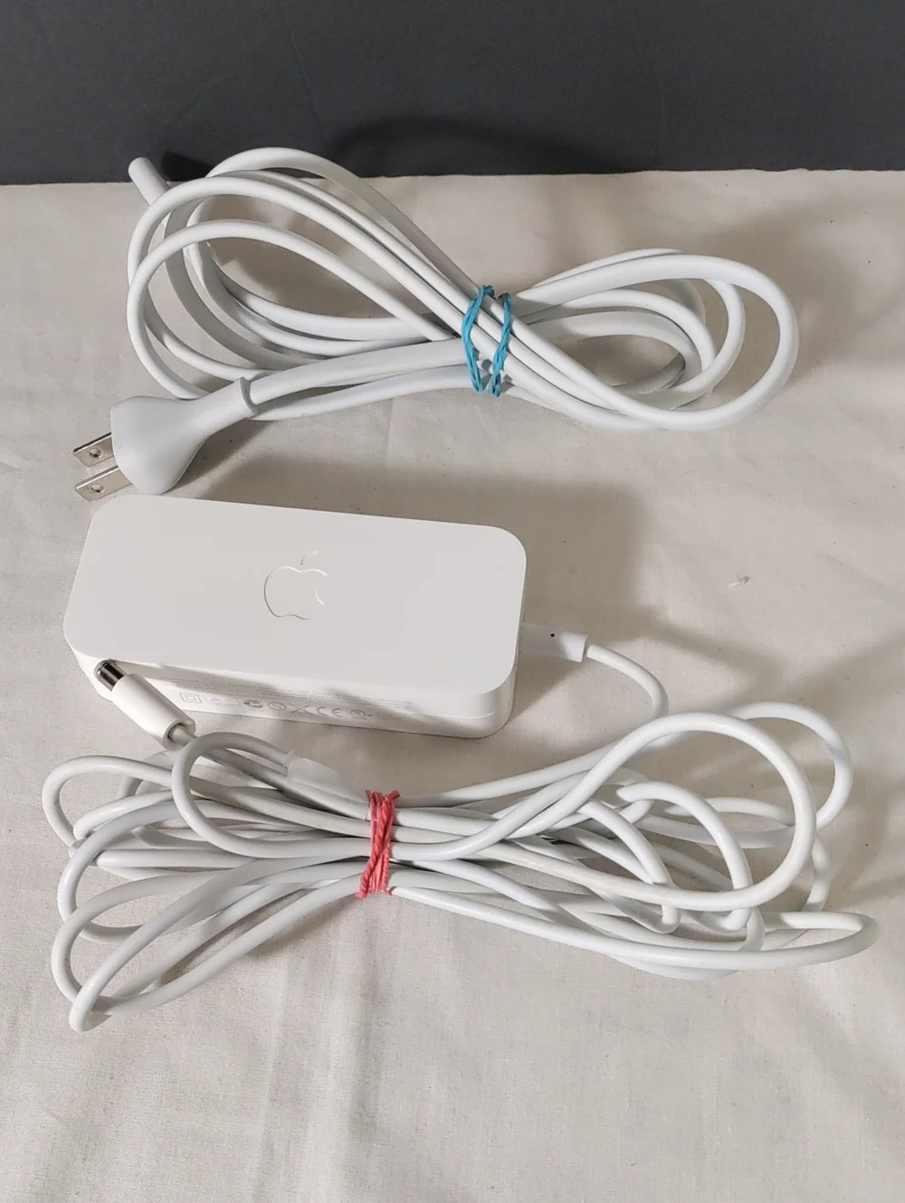 Apple Adapter Power Supply Model A1202 (Tested)